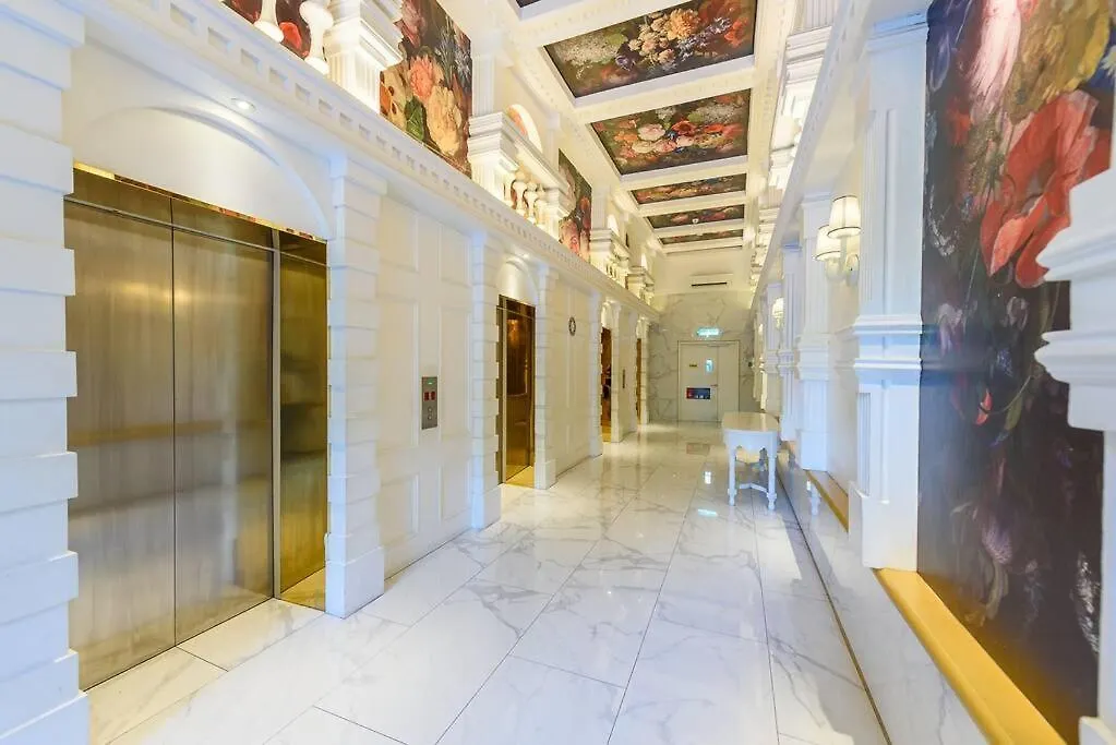 Arte Mont Kiara-Netflix-Balcony-6Pax Apartman Kuala Lumpur